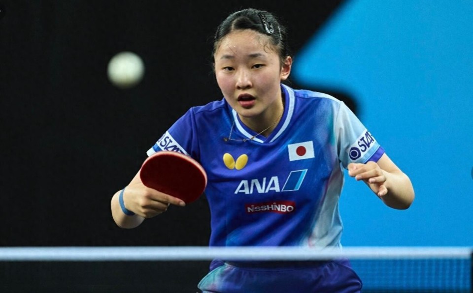 战报！乒乓世界冠军0-3惨遭横扫，张本美和完胜佐藤瞳，中日新生代争锋