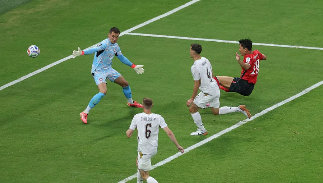 世界杯：韩国2-1逆转捷克！孙兴慜单刀不进 黄仁范传射吴贤揆制胜