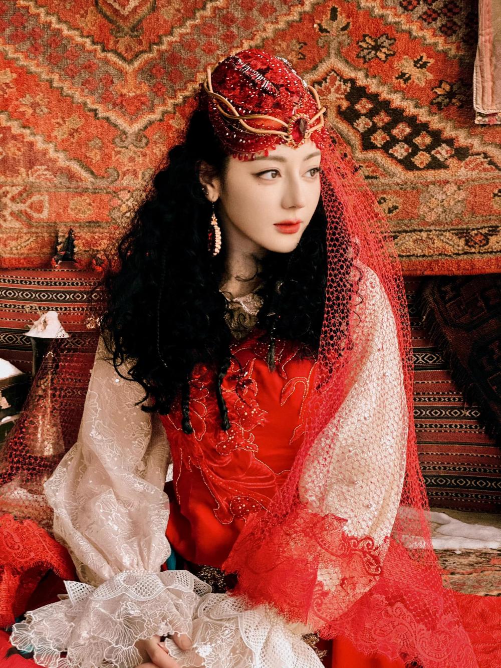 迪丽热巴出演聂九罗,尾鱼作品《枭起青壤》将开机,能否媲美《司藤》?