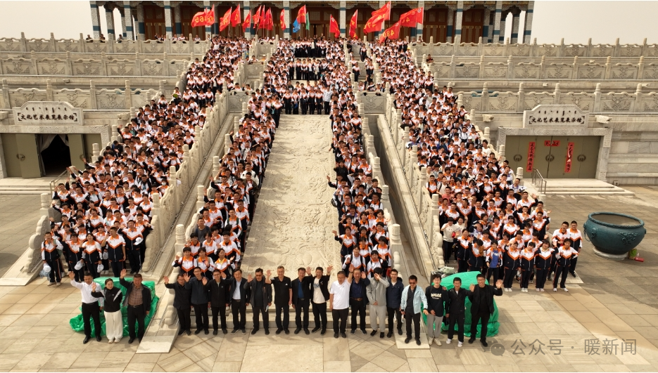 黄河"几字弯"让"格桑花"向阳开放