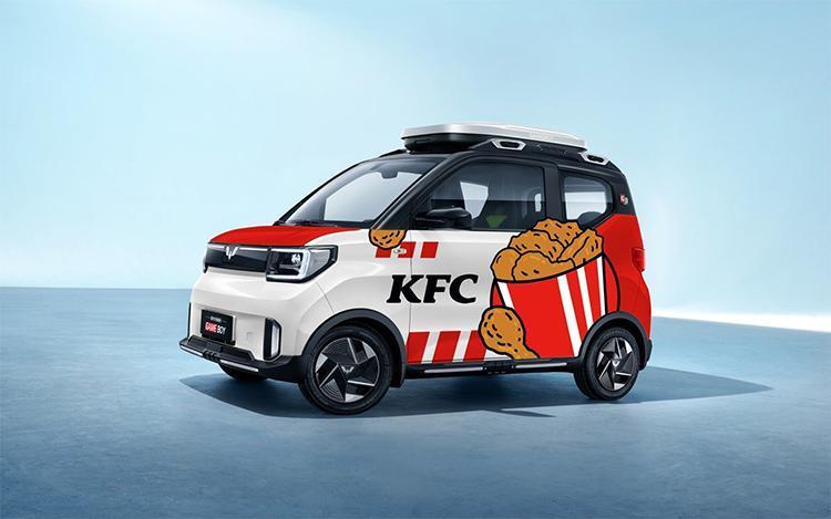 携手肯德基打造mini快餐店 五菱宏光miniev定制快餐车亮相_腾讯新闻
