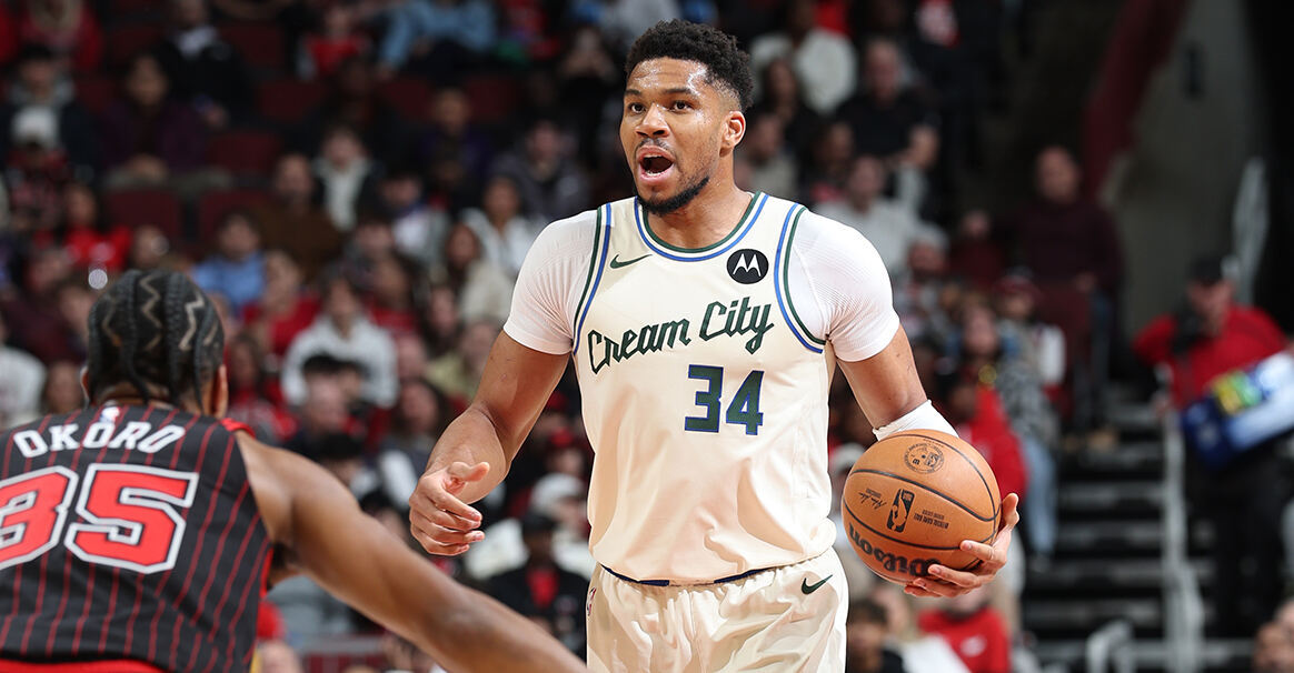 字母哥談最後時刻爭議扣籃：現在我們是在為生存而戰