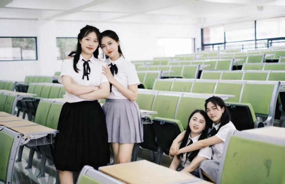 641