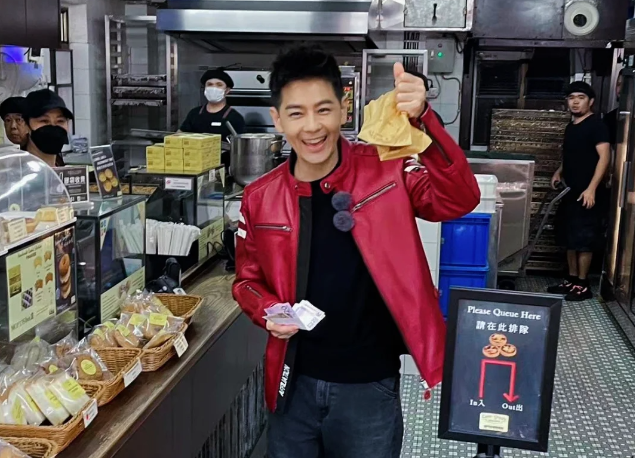 林志颖术后恢复良好,现身澳门饼店状态饱满,49岁少年感依旧_腾讯新闻