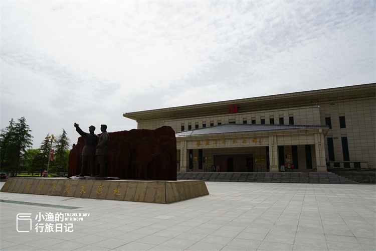 消灾寺就在凤州村的对面,这里原本是一个挺热闹的景区,不过目前已经