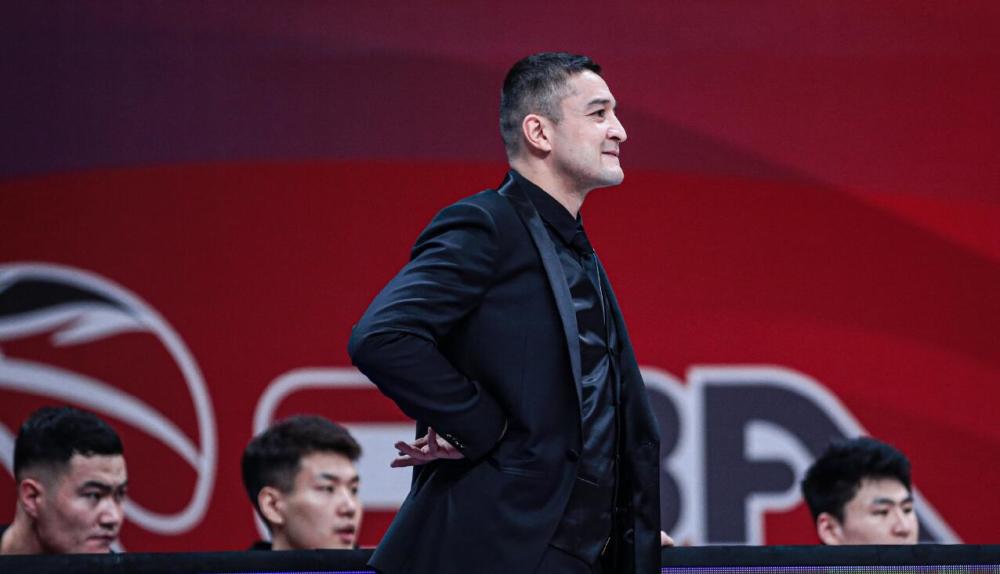 "西装版"西热力江首次亮相 他本赛季牺牲真的太大