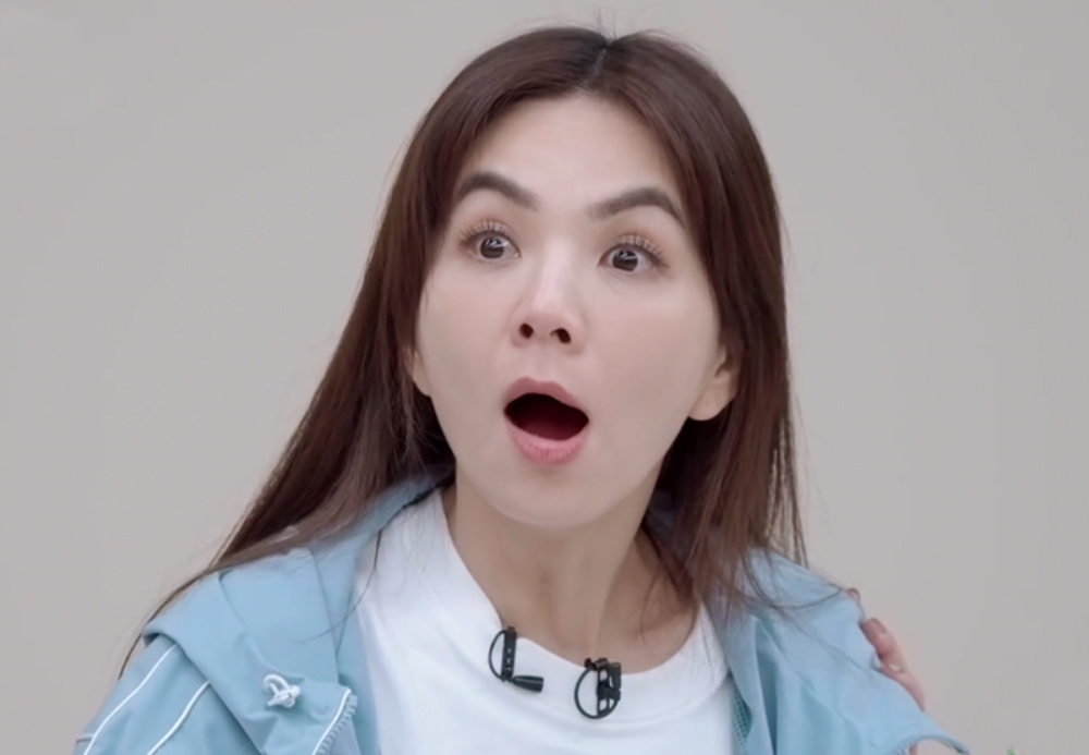 瞿颖和刘雅瑟选择加入谢娜队,不去跟风凑热闹,这一点小编要给她们点赞