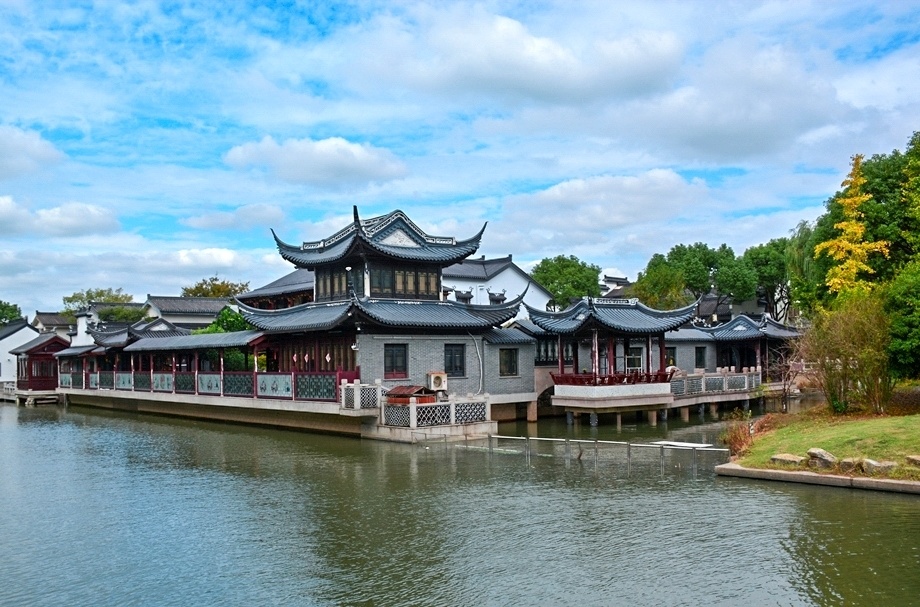 探访巴解园  体验蟹文化