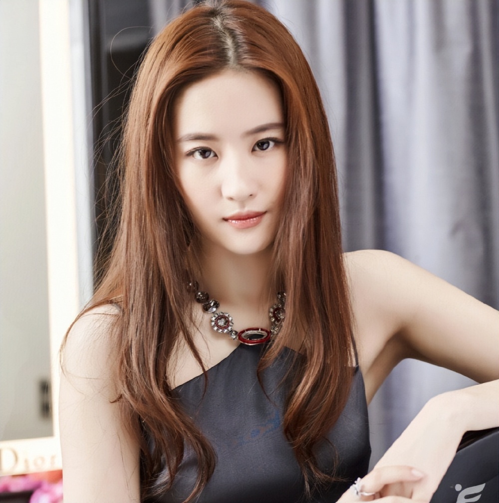 《玫瑰故事》官宣,忍了刘亦菲的黄头发,无法忽视霍建华的脏脏脸_腾讯