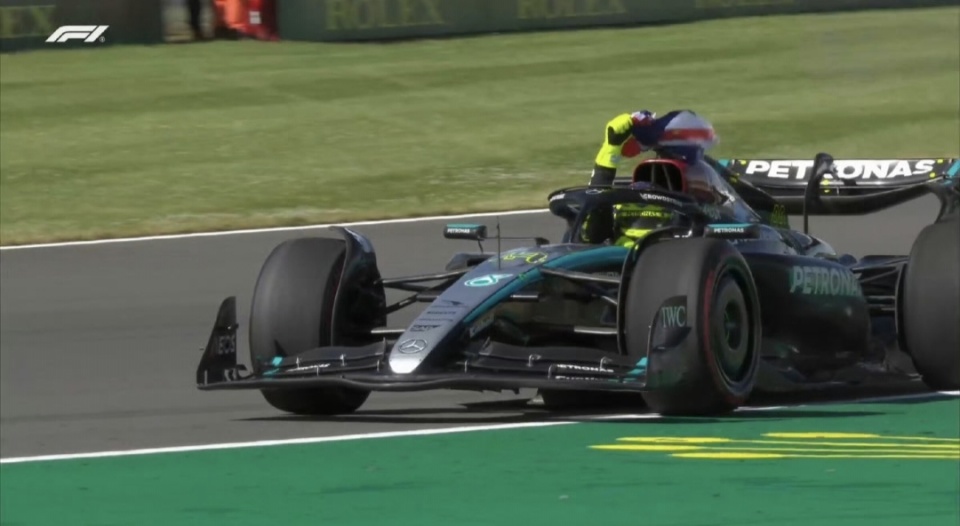 时隔945天再夺冠军,足等三年,汉密尔顿诠释赛车如何让人感动