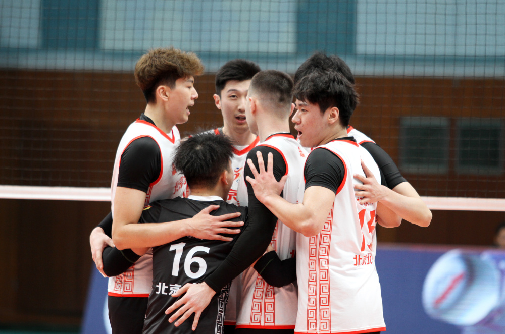 北京北汽男排惊险晋级排超四强李牧3个轮次发球很关键