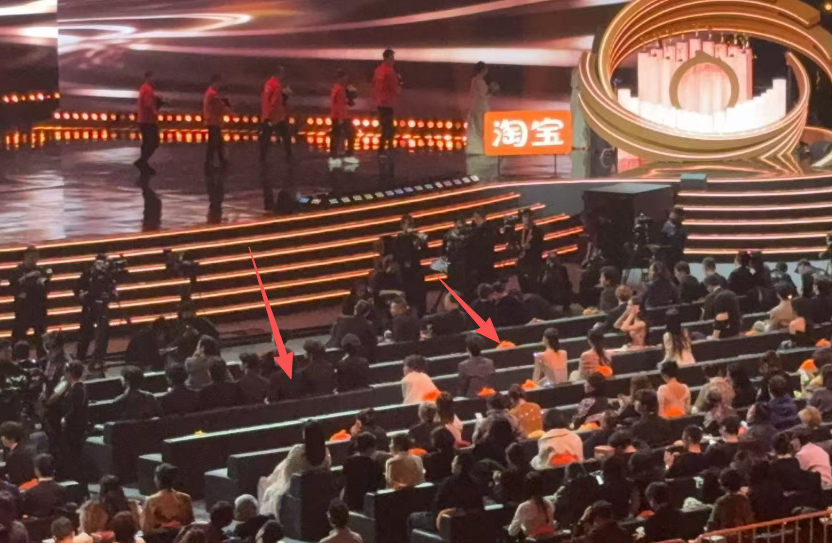 笑死！杨幂换座风波：没想到评论区句句都是梗！