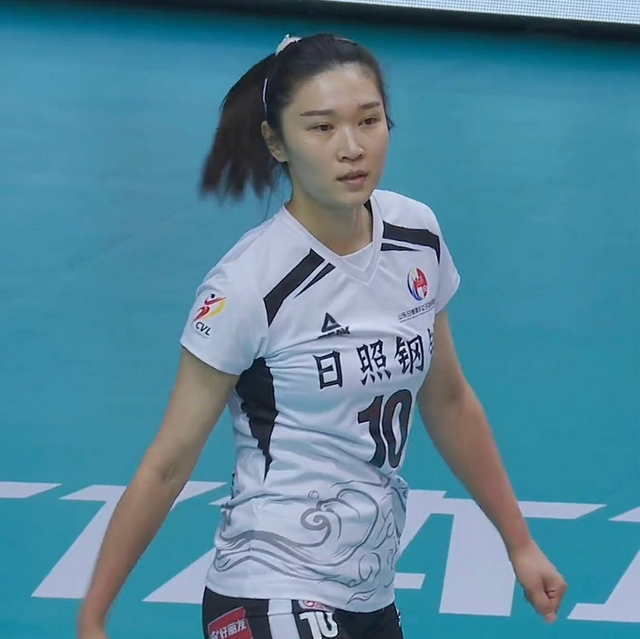 山东女排再变阵,自由人王梦洁客串主攻,追发上海外援竟连得2分_腾讯