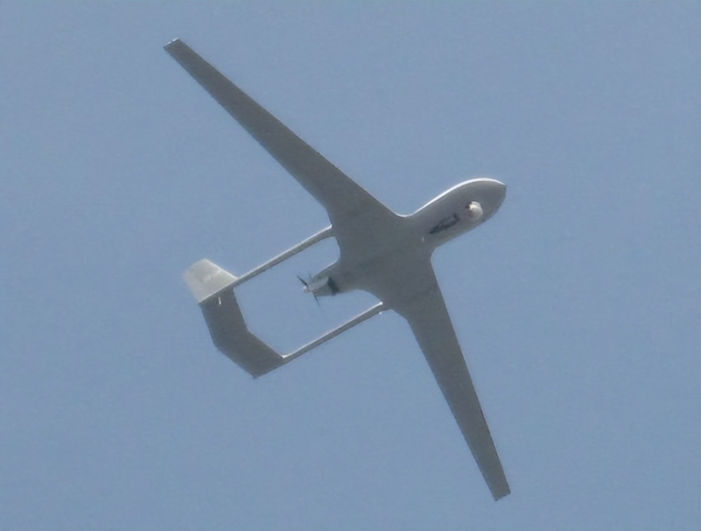 歼7化身无人机,超音速突防覆盖台海,f5对等还击空中肉搏_腾讯新闻