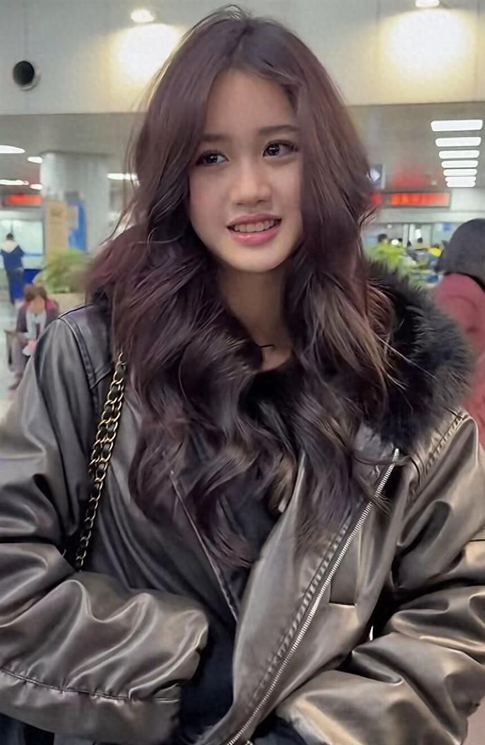 钟丽缇的二女儿张思钟捷好漂亮，完美遗传妈妈的巅峰颜值，太美了_腾讯新闻