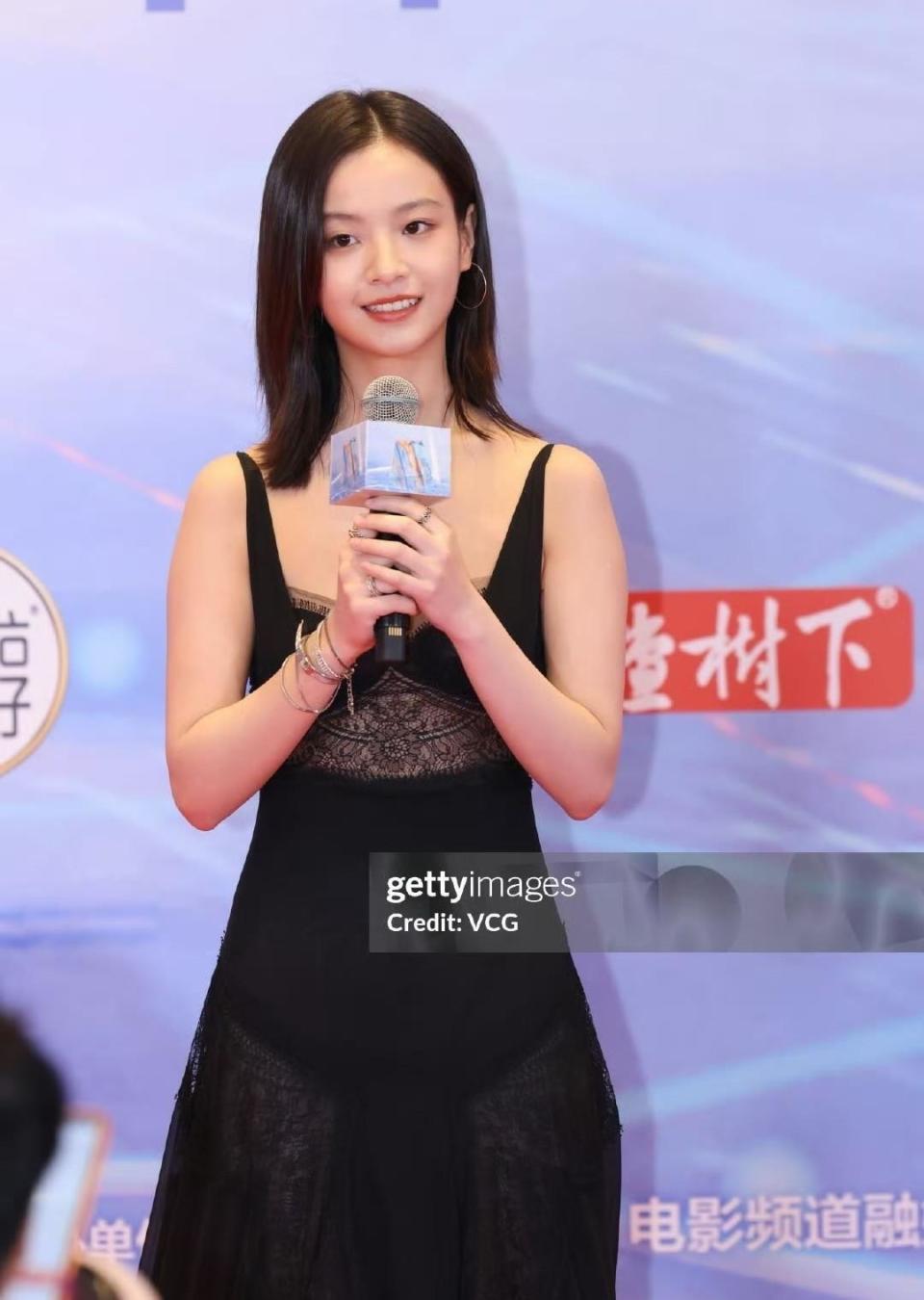 2024年荣誉之夜:李庚希土气,白百何高叶既视感,苏有朋胖到认不出_腾讯