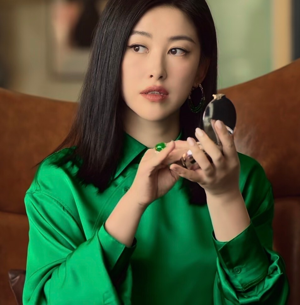 当刘亦菲和朱珠,万茜站一起,我才彻底明白,啥是顶级头身比