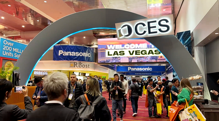 CES 2025暴走三天，这一场科技春晚，我看到了硬核新品和贯穿全场AI