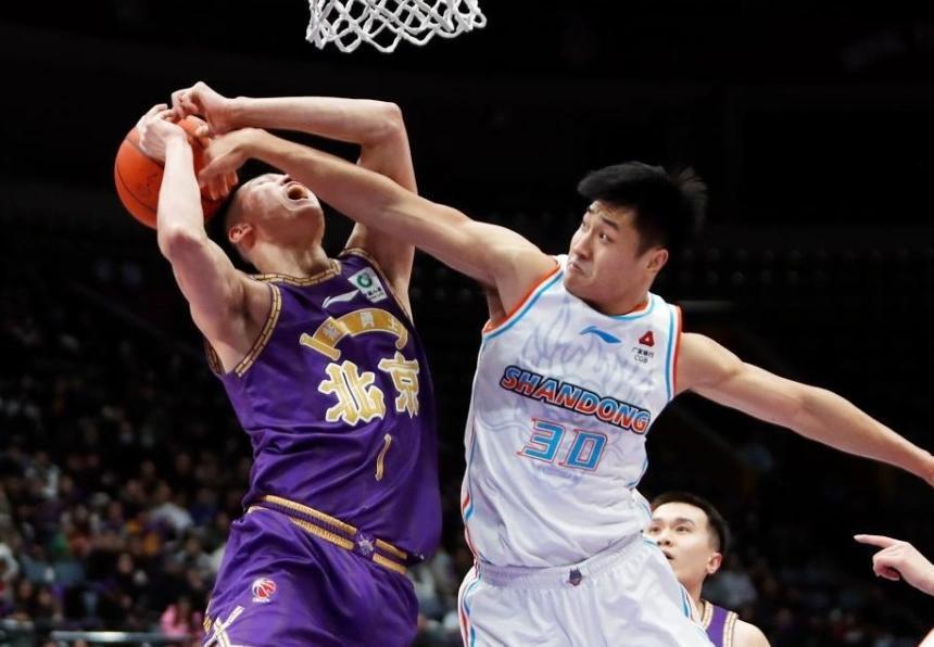 山东男篮大换血！三将离队三外援全清，教练组飞美选援，新阵容呼之欲出
