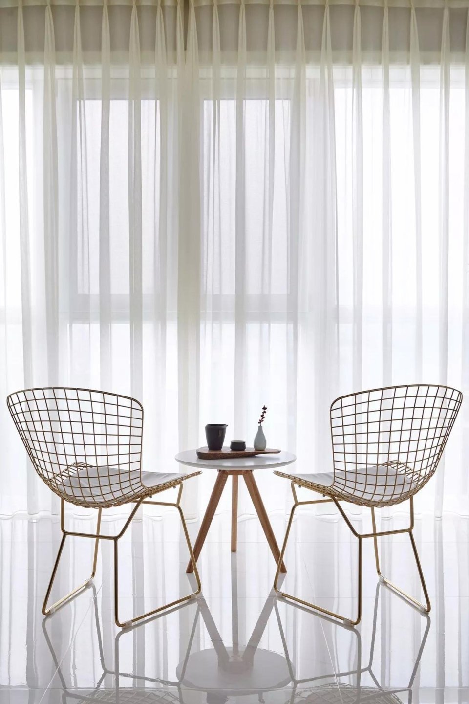 153平现代风四居室简单中有惊艳的细节,以两笔描绘恣意挥洒意境