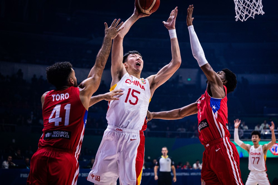 广东男篮官方:周琦今日启程回国 将在球队结束季前赛后和球队汇合