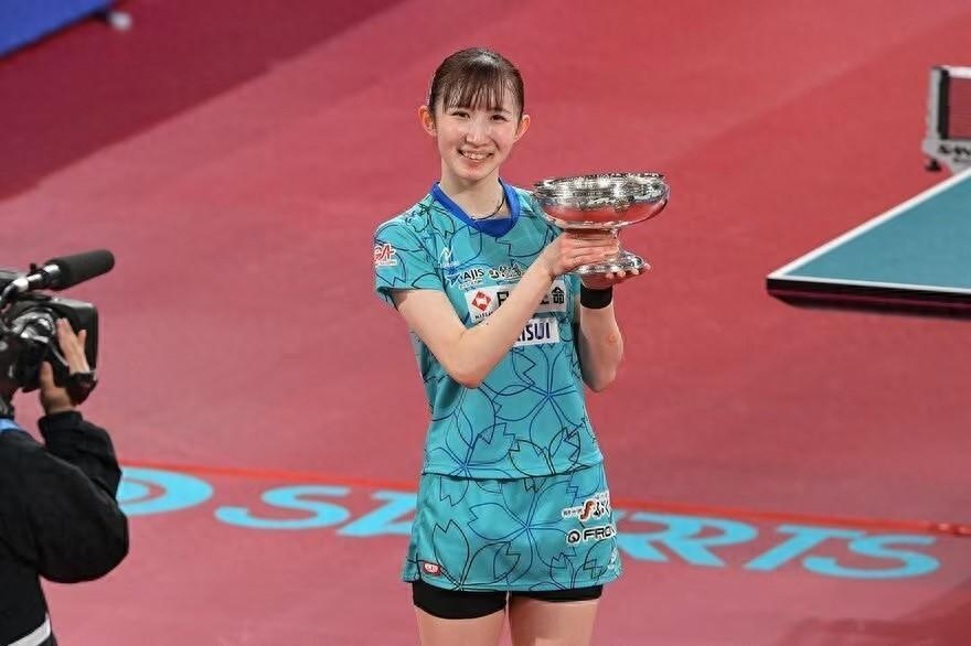 全日赛登顶的早田希娜称击败国乒女将的关键在于战斗方式