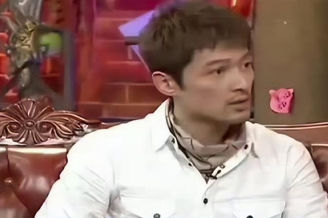 离婚风波后，唐嫣又遭坏消息，她的名声受损绝非无的放矢_腾讯新闻