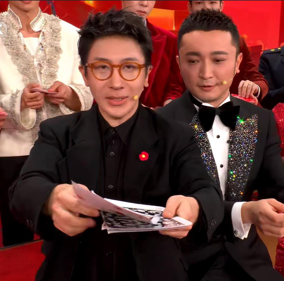 2024春晚相声小品齐翻车,沈腾马丽也救不了!_腾讯新闻