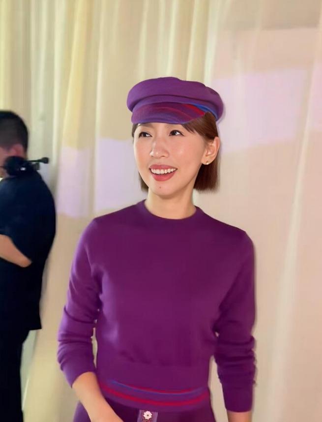 主持人欧阳夏丹,离开央视后几乎没有固定的职业,46岁还是单身