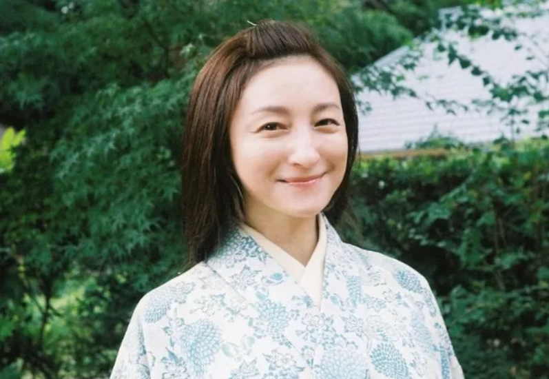 广末凉子承认出轨引热议，本人爱玩两次奉子成婚，多次搞婚外恋_腾讯新闻