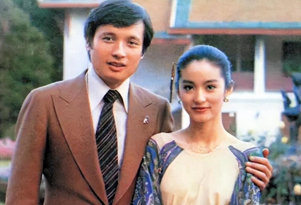 "消失"3年,77岁秦汉近况:须发皆白,错过林青霞后一直未婚_腾讯新闻