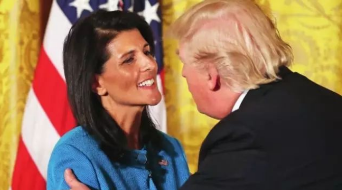 美国第一位女总统，会是她吗？_腾讯新闻