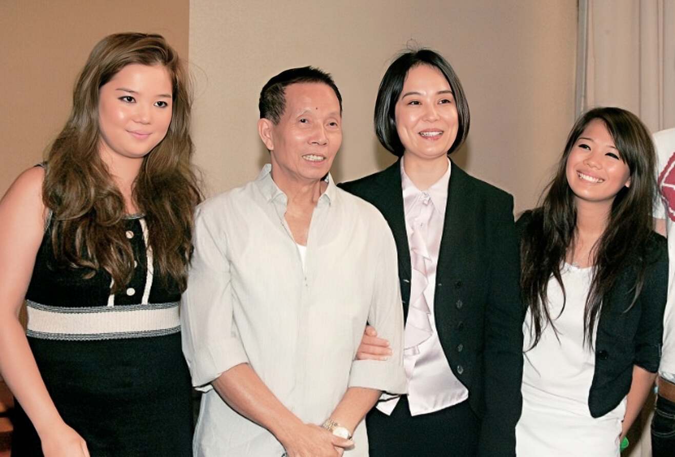 突發！香港知名演員骨灰被盜後終於找到，遺孀準備撒向大海 - 