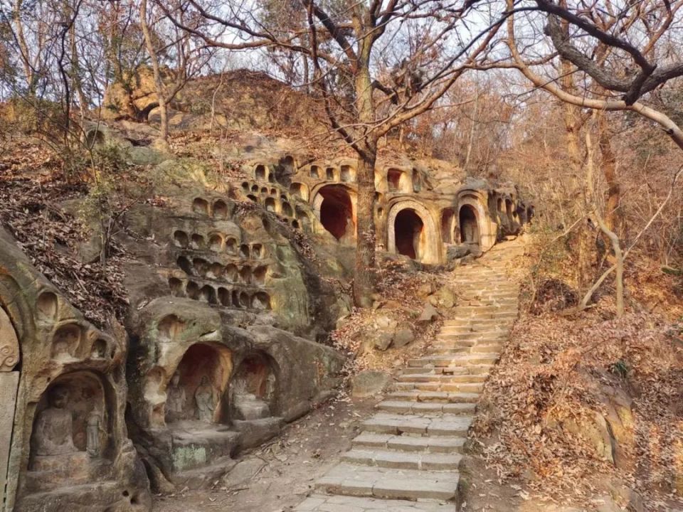 栖霞山石窟千佛岭造像深入挖掘石窟寺蕴含的中华民族审美追求,价值