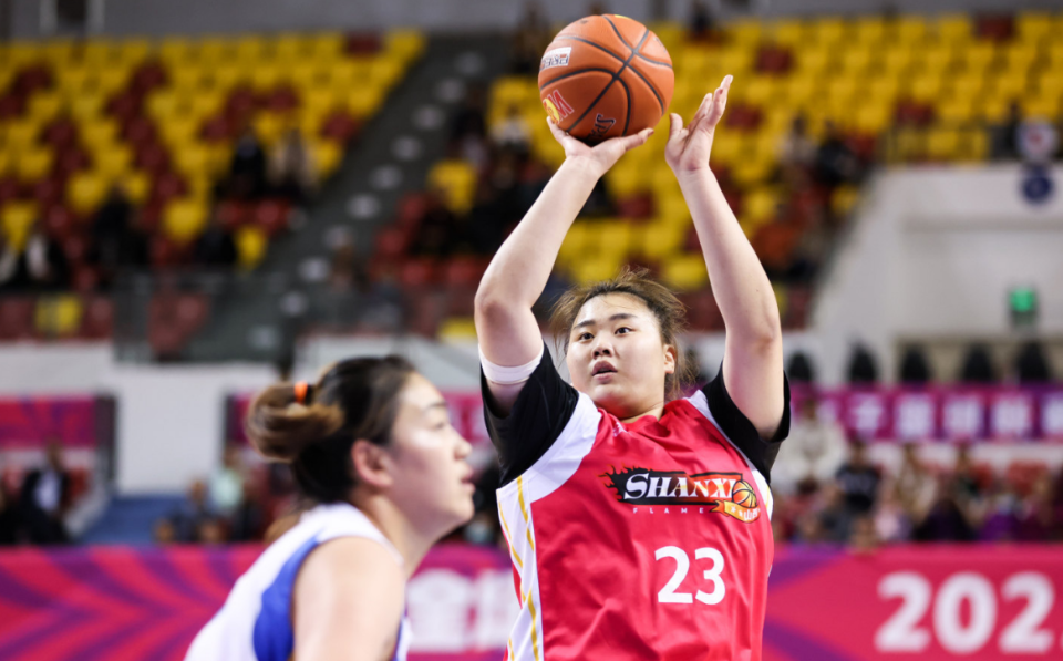 山西女篮31分大胜!
