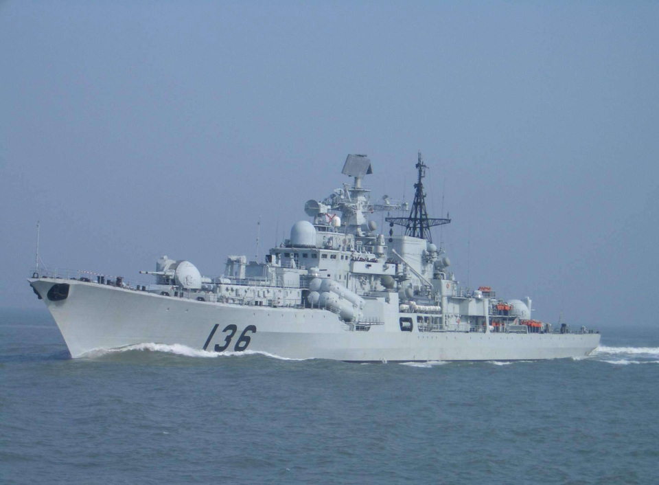 不改浪费改了鸡肋，138泰州舰拆除武备，或将搭载两门1130近防炮_腾讯新闻