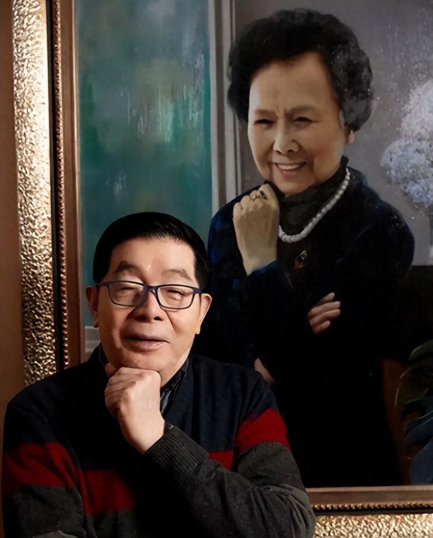 带三个娃下嫁小14岁丈夫，她因病逝8年后，丈夫的做法让人泪目-腾讯新闻