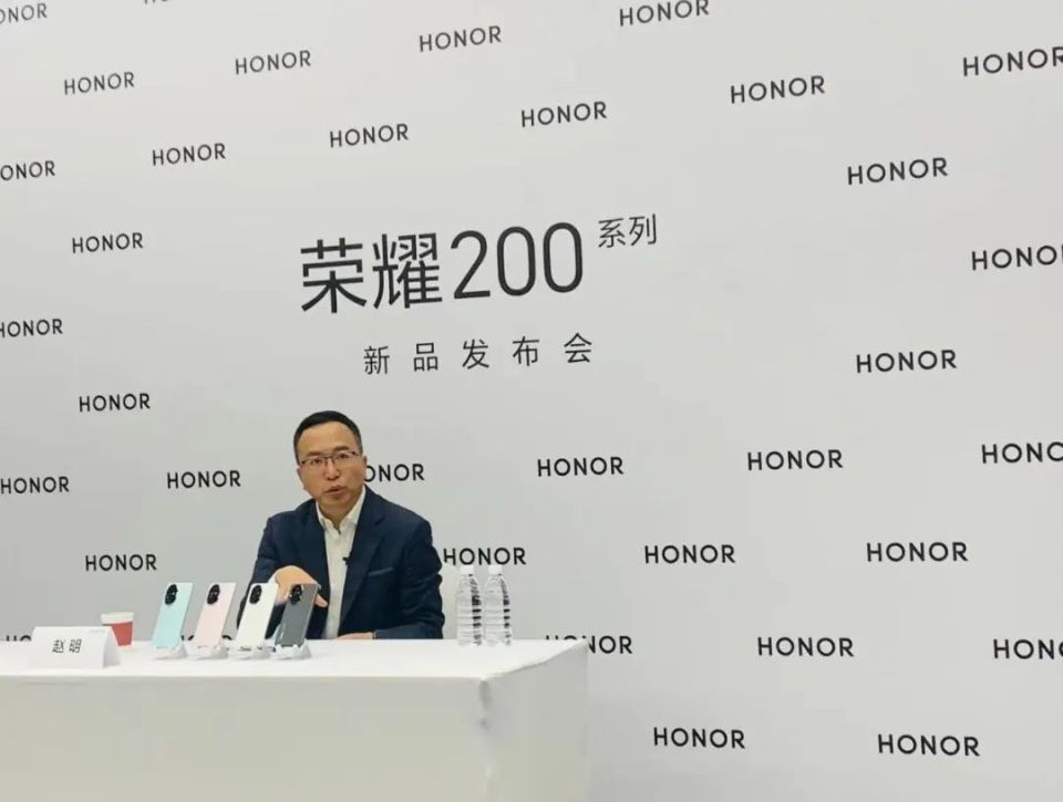 对话赵明:荣耀不会造车