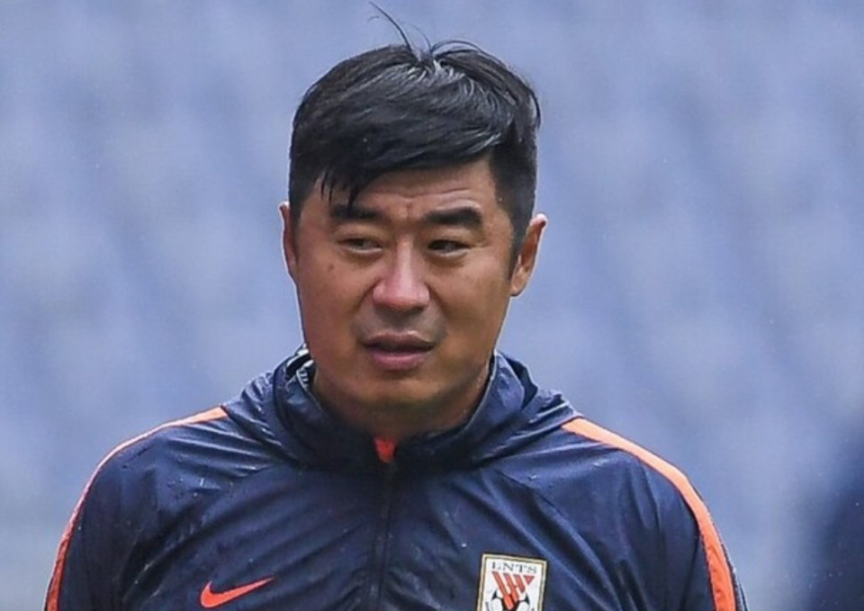 韩鹏能比李霄鹏强执教泰山b队踢中乙陈泽仕当核心主场在邹城