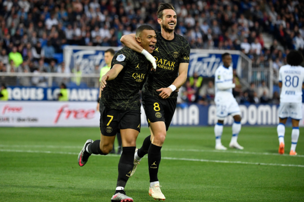 姆巴佩冲刺法甲金靴 8分钟双响炮 六连杀轰9球 创65年新高_腾讯新闻