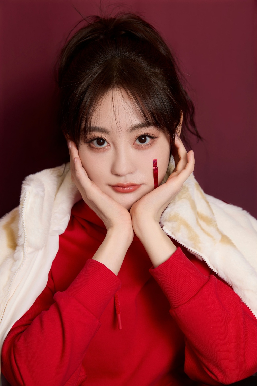 一,事件复盘:从于正怒怼祝绪丹到被人怒怼,于正如何成为话题焦点?