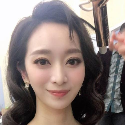 王治郅老婆周蕾图片图片