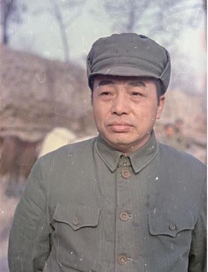 第一野战军2个副司令，为何张宗逊能授上将，赵寿山却未能授衔？_腾讯新闻