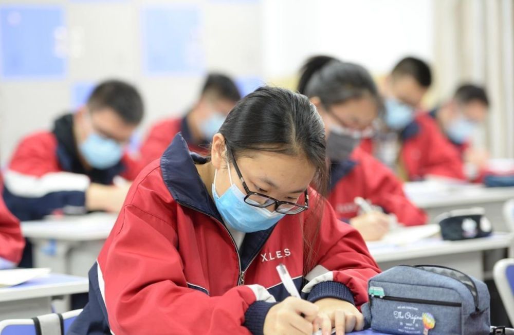 一位初中家长的呐喊宁愿让孩子家里蹲也不愿意去读技校