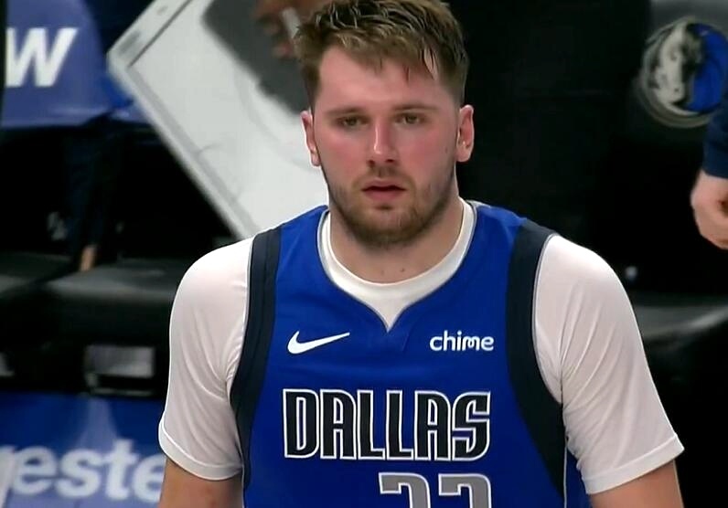 东契奇33 17魔力无限,独行侠天降神兵艾克萨姆_腾讯新闻