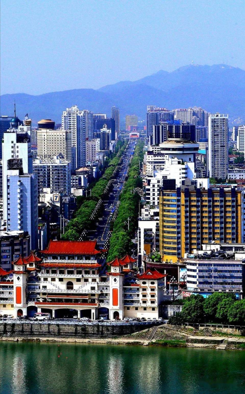 湖南这么大,最适合生活的不是长沙也不是岳阳而是这座低调的小城_腾讯