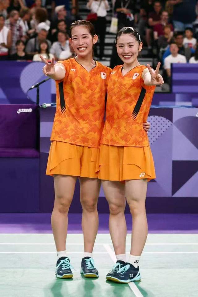 里约奥运夺金后,日本羽毛球女双再度站上奥运颁奖台
