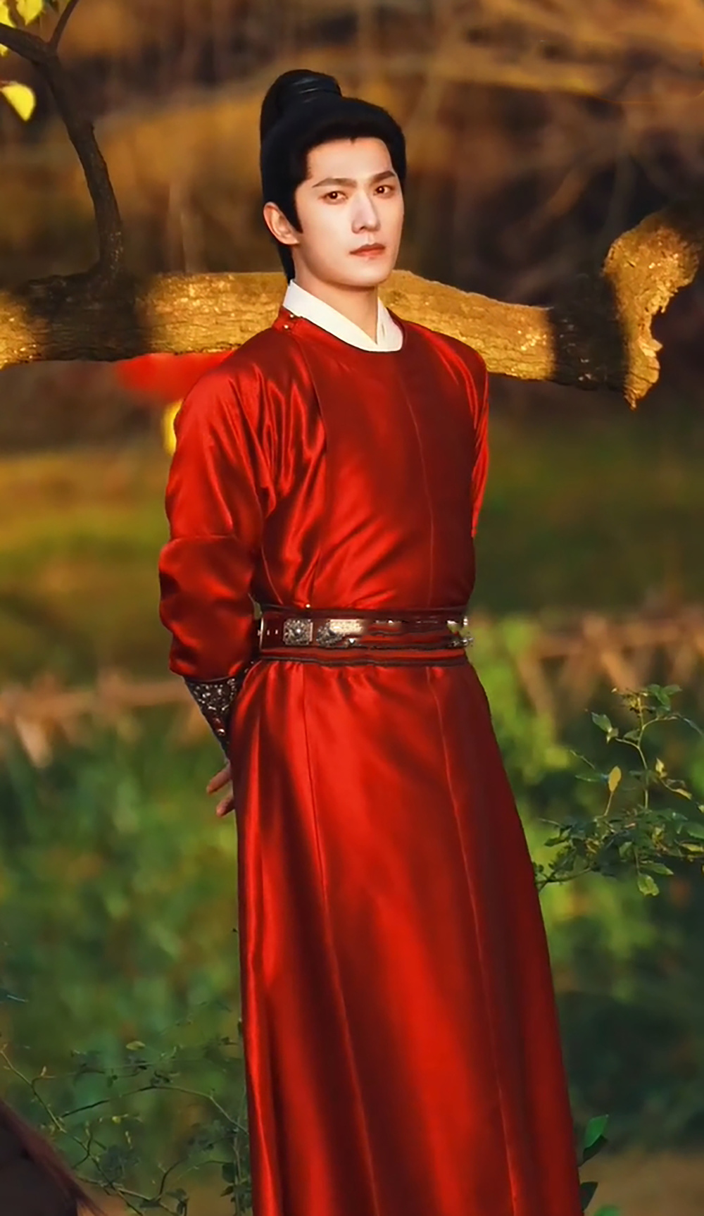 《雨霖铃》再引热议,杨洋红衣古装太绝了,大胆预测这剧要爆!