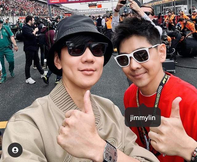 周冠宇此前在澳大利亚墨尔本比赛期间,周杰伦和昆凌一起来打过招呼.