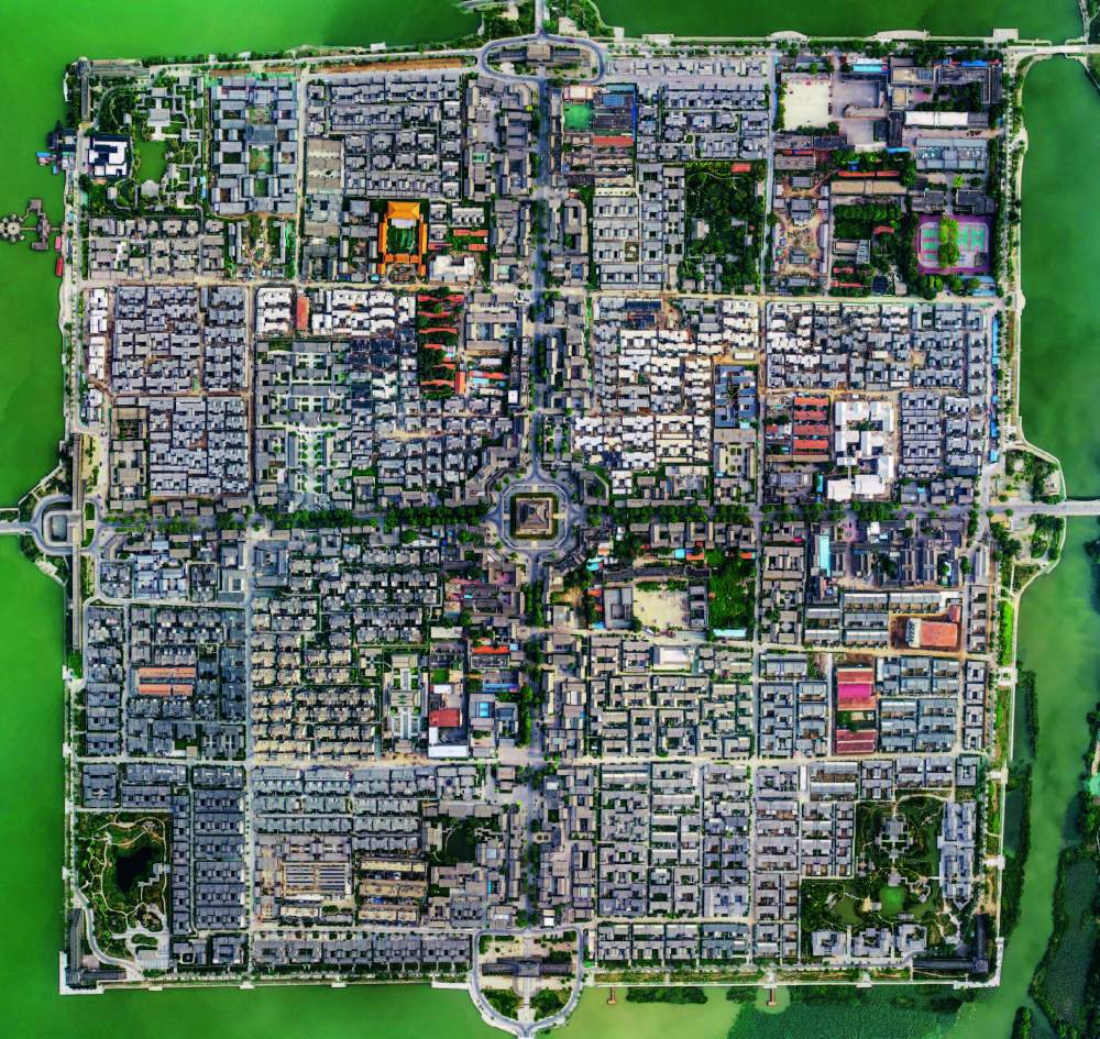 聊城古城,建于宋熙宁三年(1070年),是东昌府,聊城县治所驻地,已有一千